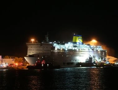 Βίντεο: Οι πρώτες εικόνες από το κατεστραμμένο γκαράζ του πλοίου «Ελ. Βενιζέλος» (φωτό)